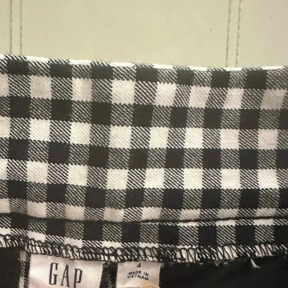 Gap shorts size 4 stretch preppy style - Picture 5 of 5